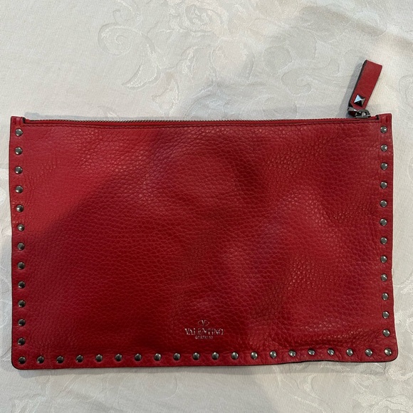 Valentino Garavani Rockstud Red Leather Pouch / Clutch - Picture 2 of 3